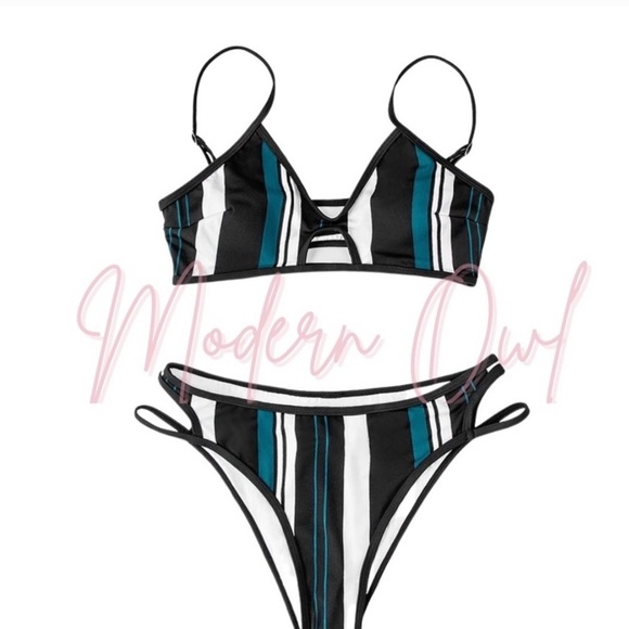 New! Adorable Striped Cut Out Keyhole 2pc Bikini Swimsuit - Picture 2 of 6